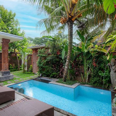 Ubud Mesari Private Pool Villa Exterior photo