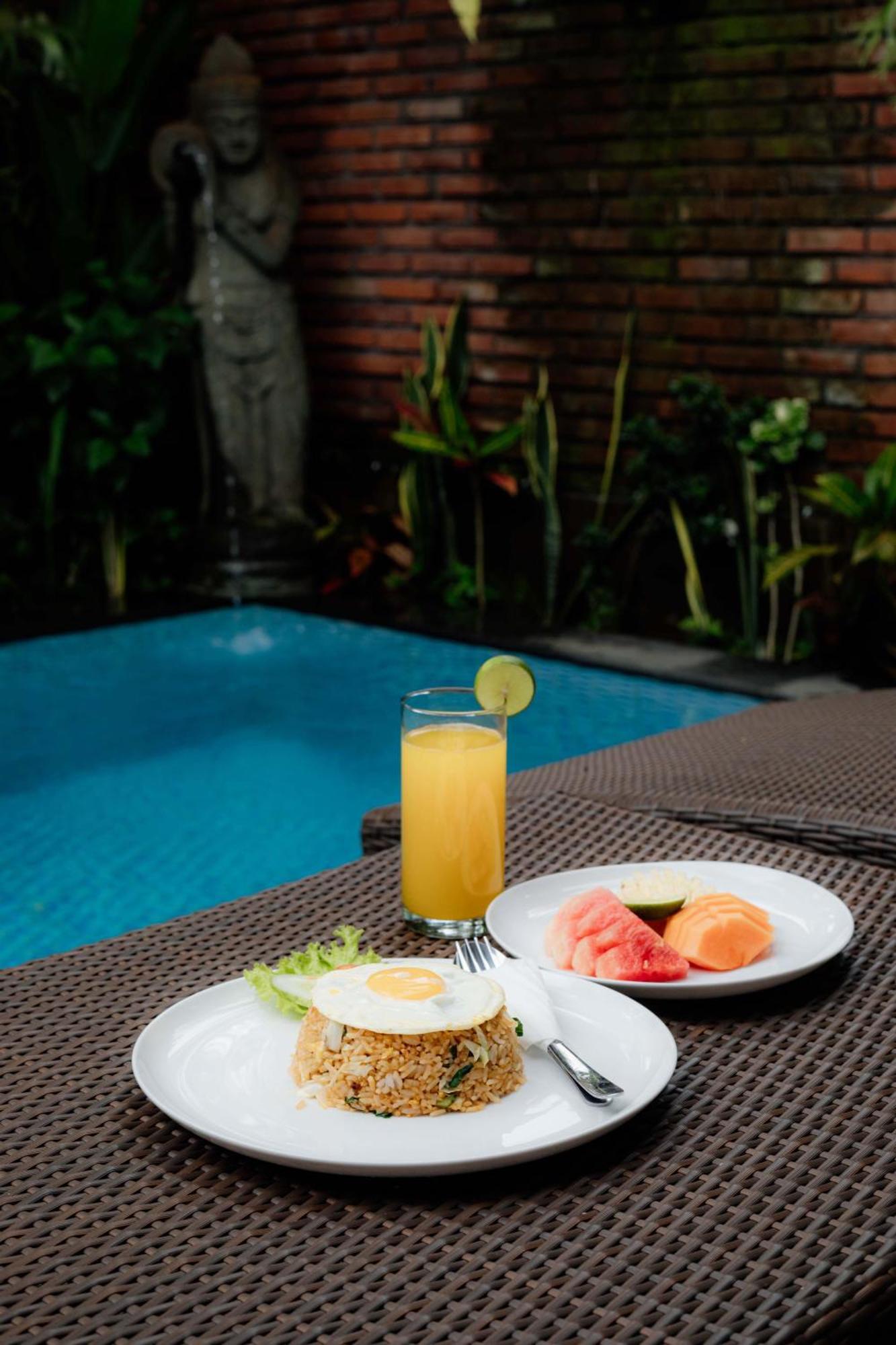 Ubud Mesari Private Pool Villa Exterior photo